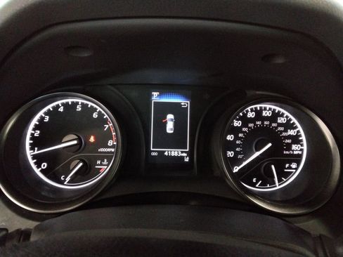 Used 2024 Toyota Camry SE image 17