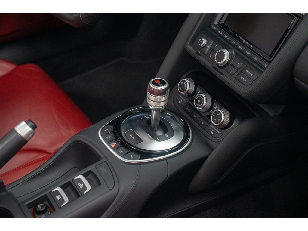 Used 2015 Audi R8 V8 AWD/4WD image 22