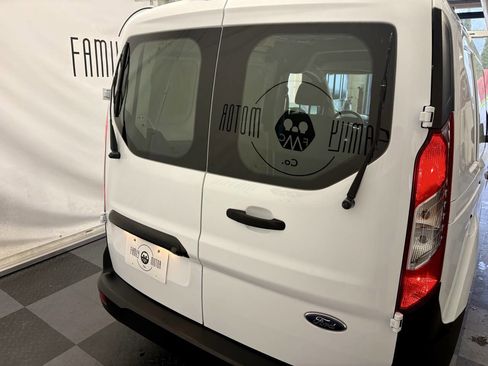 Used 2019 Ford Transit Connect XL image 7