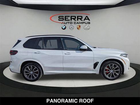 Certified 2024 BMW X5 xDrive40i w/ M Sport Package image 2