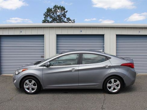 Used 2013 Hyundai Elantra GLS w/ Preferred Pkg FWD image 9