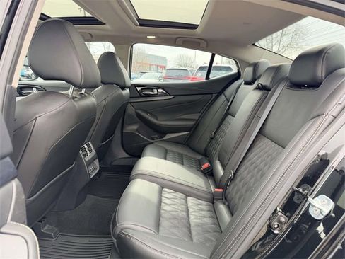 Used 2023 Nissan Maxima Platinum w/ Sport Mat Group image 15