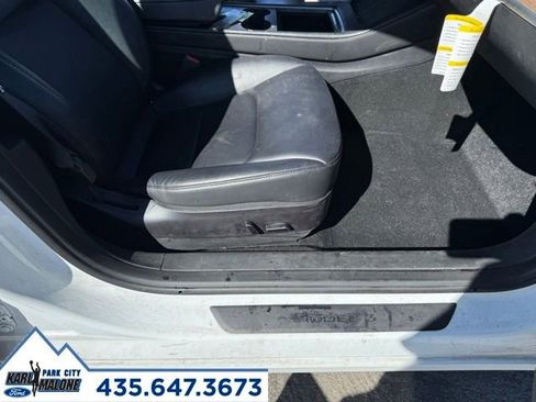 Used 2023 Tesla Model 3 Performance image 34