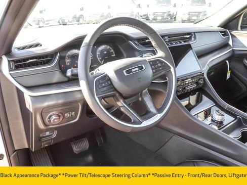 New 2025 Jeep Grand Cherokee L Limited image 4