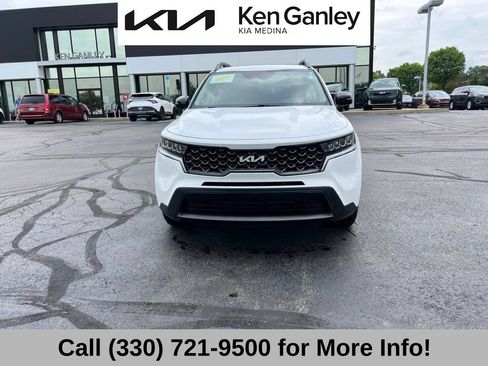 Used 2022 Kia Sorento S AWD/4WD image 3