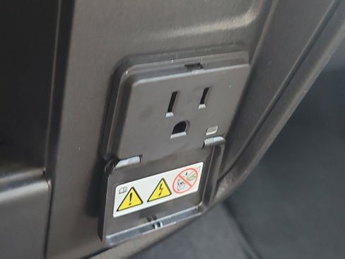 Used 2025 RAM 2500 Tradesman AWD/4WD image 23