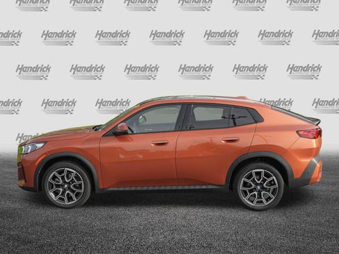 Certified 2025 BMW X2 xDrive28i AWD/4WD image 6