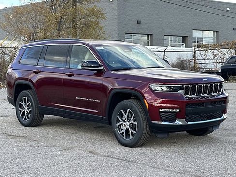 New 2025 Jeep Grand Cherokee L Limited image 1