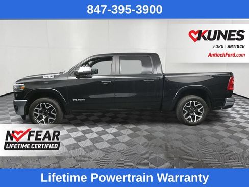 Used 2025 RAM 1500 Laramie AWD/4WD image 7