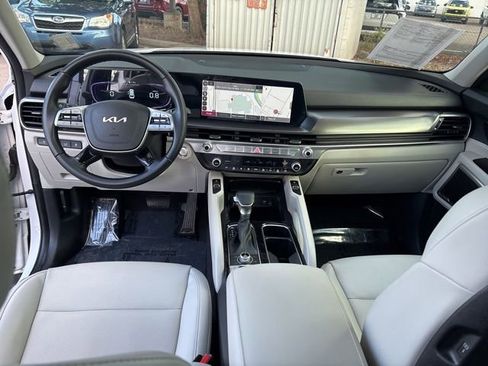 Used 2025 Kia Telluride S AWD/4WD image 30