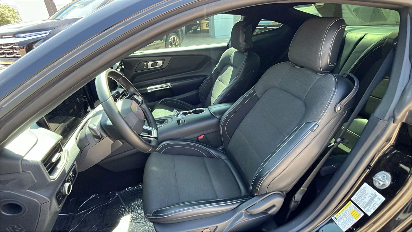 Used 2024 Ford Mustang Coupe RWD image 10