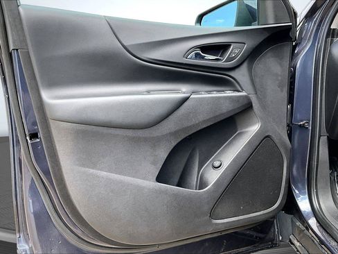 Used 2018 Chevrolet Equinox LT FWD image 24