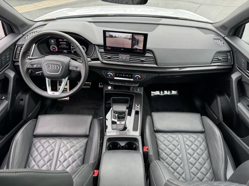 Used 2024 Audi SQ5 Premium Plus w/ Premium Plus Package image 33
