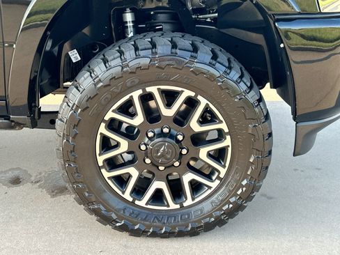 Used 2025 RAM 2500 Limited image 10