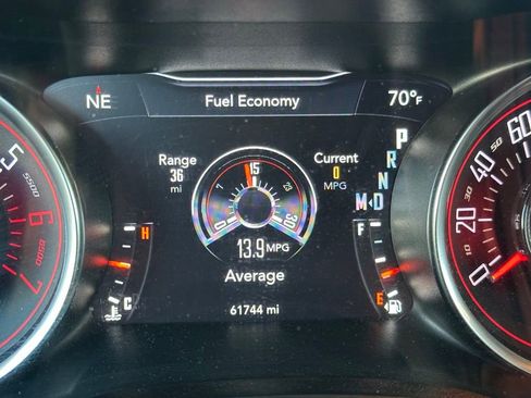 Used 2022 Dodge Challenger R/T image 17