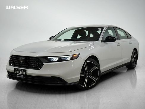Used 2023 Honda Accord Sport image 1