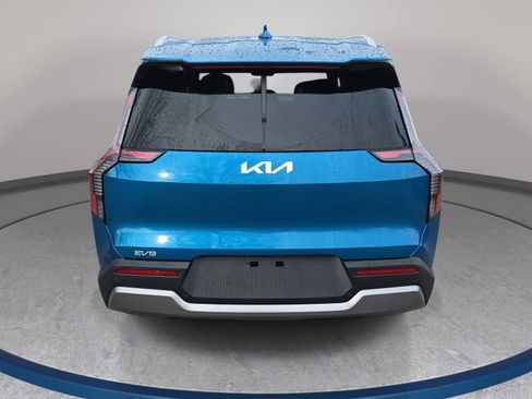 New 2026 Kia EV9 Wind AWD/4WD image 6