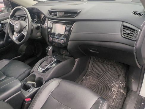 Used 2019 Nissan Rogue SL w/ Premium Package image 29