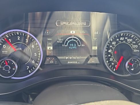 Used 2022 RAM 1500 Big Horn AWD/4WD image 11
