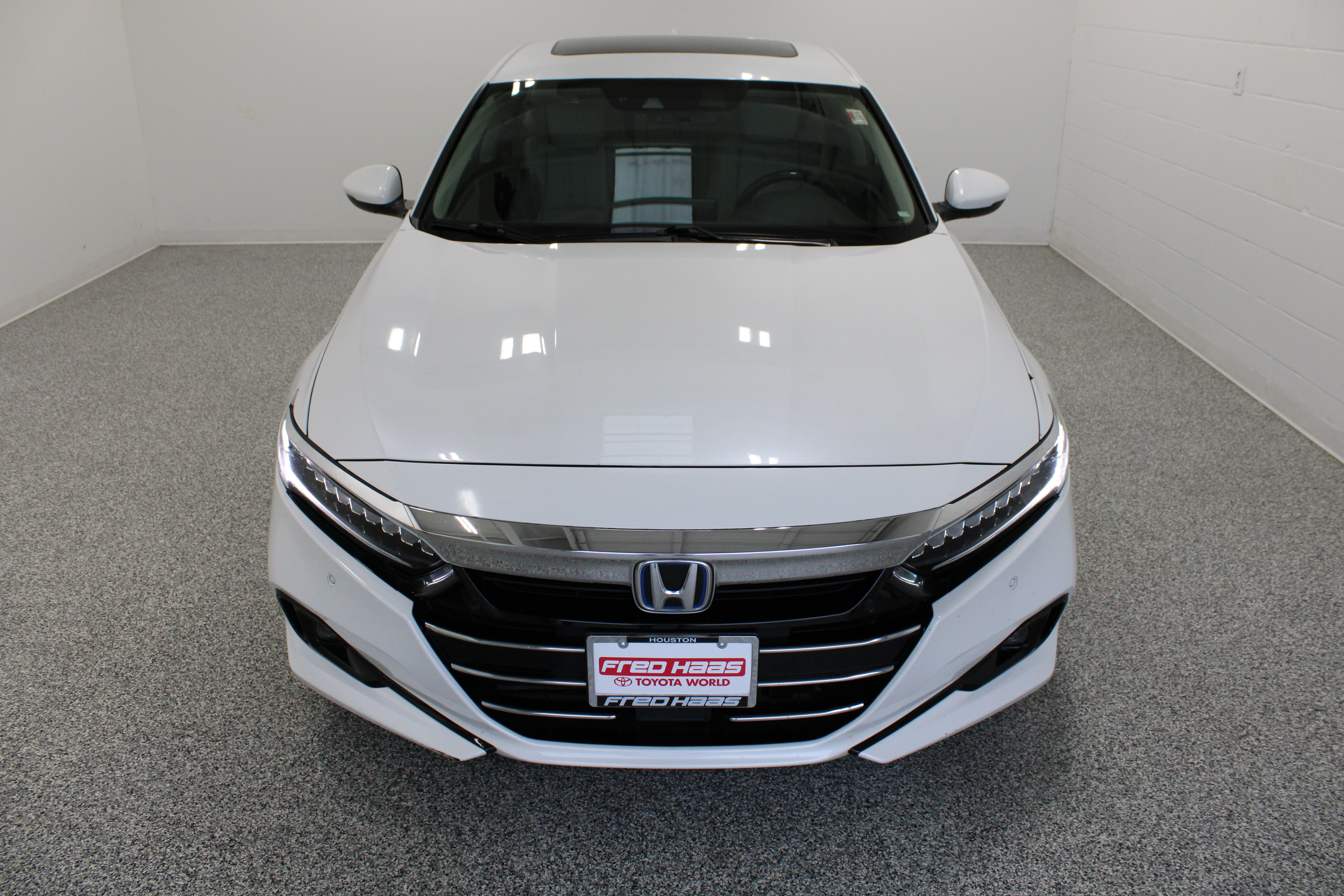 Used 2021 Honda Accord Touring image 3