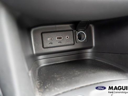 Used 2024 Chevrolet Equinox LT image 27