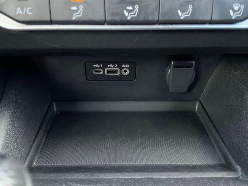 Used 2025 Nissan Altima 2.5 SV image 25