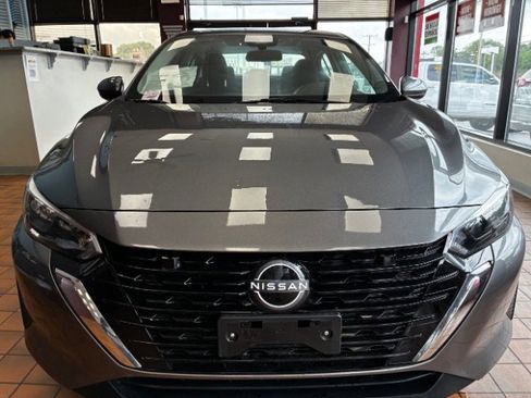 Used 2024 Nissan Sentra S FWD image 5