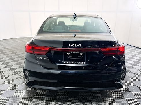 Used 2024 Kia Forte LXS FWD image 4