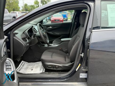 Used 2023 Chevrolet Malibu LT w/ Driver Confidence Package FWD image 10