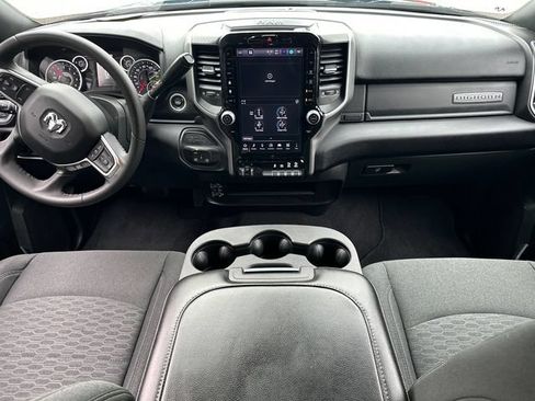 Certified 2025 RAM 2500 Big Horn AWD/4WD image 19