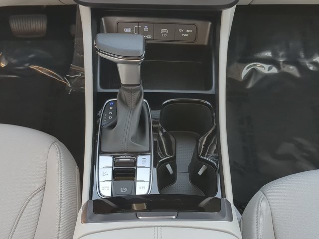 Certified 2025 Hyundai Tucson SE FWD image 19