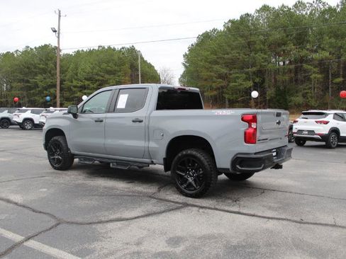 Used 2024 Chevrolet Silverado 1500 Custom Trail Boss w/ LPO, Dark Essentials Package image 7