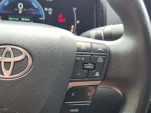 Certified 2025 Toyota Camry LE FWD image 18