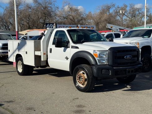 Used 2012 Ford F450 XL w/ High Capacity Trailer Tow Pkg image 2