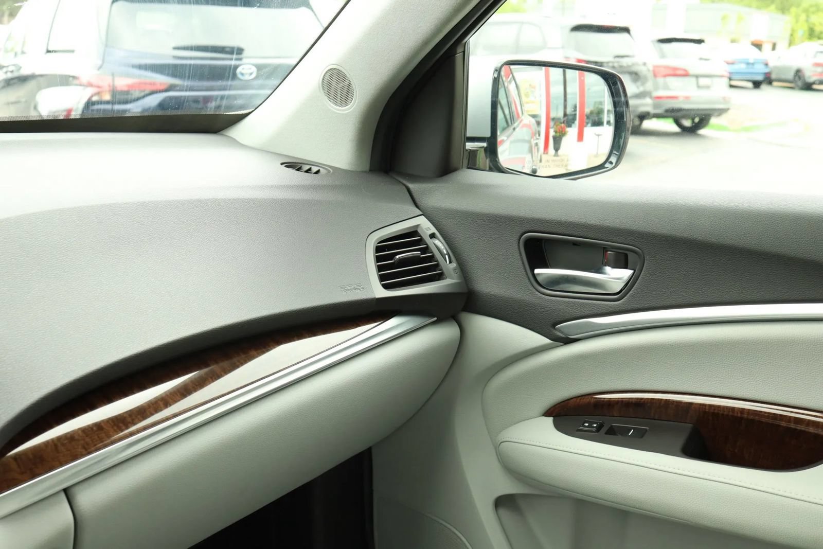 Used 2020 Acura MDX FWD image 34
