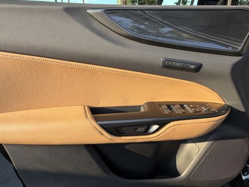 Used 2025 Lexus NX 250 FWD w/ Accessory Package (2T) image 13