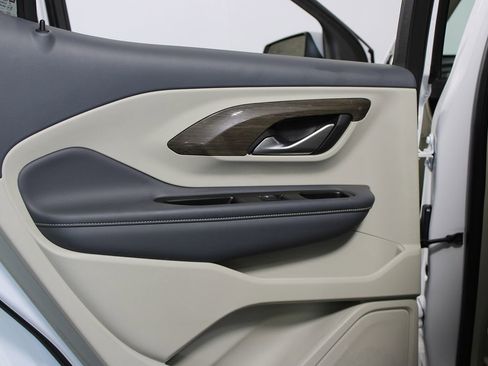 Used 2022 GMC Terrain Denali w/ Denali Premium Package image 39