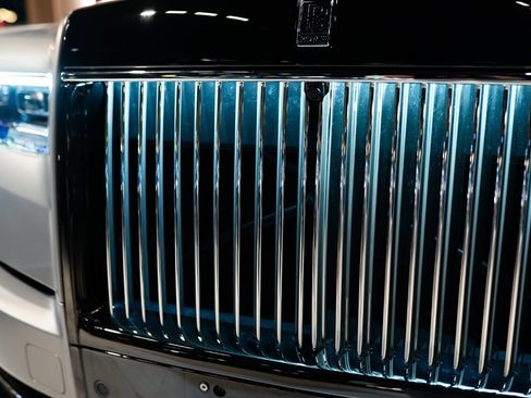 Used 2025 Rolls-Royce Phantom Sedan image 33