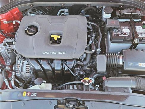 Used 2017 Hyundai Elantra SE FWD image 19