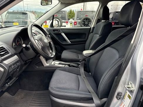 Used 2014 Subaru Forester 2.5i Premium w/ All-Weather Package image 16
