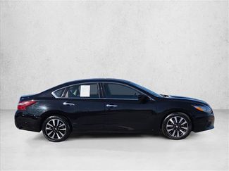 Used 2018 Nissan Altima 2.5 SV FWD video 4