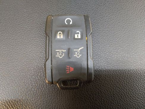 Used 2018 Chevrolet Tahoe LT image 32