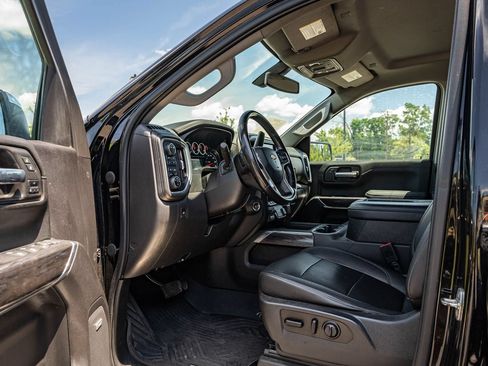 Used 2021 Chevrolet Silverado 1500 LTZ AWD/4WD image 18