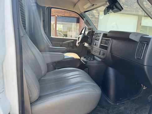 Used 2020 Chevrolet Express 2500 w/ Safety Package RWD image 31