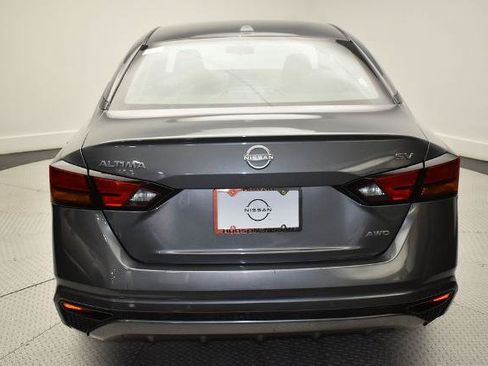 Certified 2024 Nissan Altima 2.5 SV AWD/4WD image 4