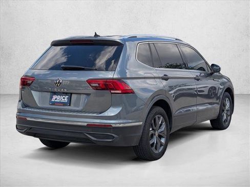 Used 2022 Volkswagen Tiguan SE image 5