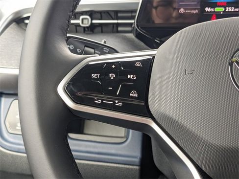 New 2025 Volkswagen ID. Buzz Pro S image 27