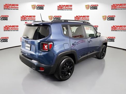 Used 2023 Jeep Renegade Altitude AWD/4WD image 16