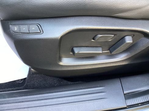 Used 2016 Buick Encore FWD image 18