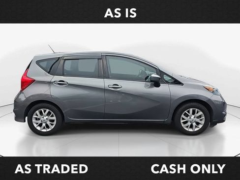 Used 2017 Nissan Versa Note SV w/ SV Appearance Package FWD image 2